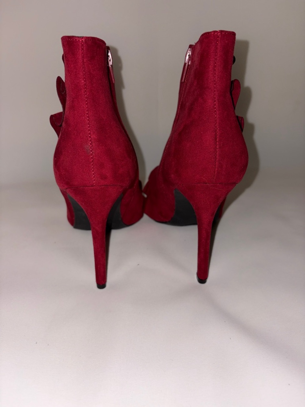 Journee Collection Cress Red Suede Ruffle Ankle Booties Size 9 - Picture 4 of 11
